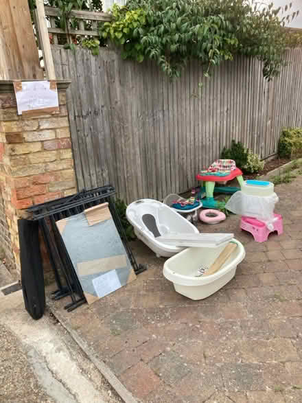 Photo of free Baby bits on offer (Belmont Close Uxbridge UB8) #1