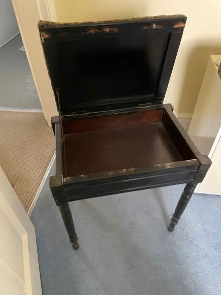 Photo of free Piano stool (Ellastone DE6) #2