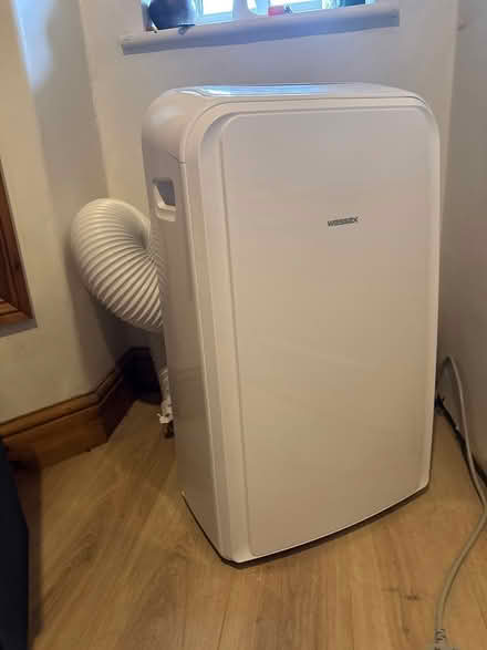 Photo of free Mobile Air con unit (Harpenden) #1