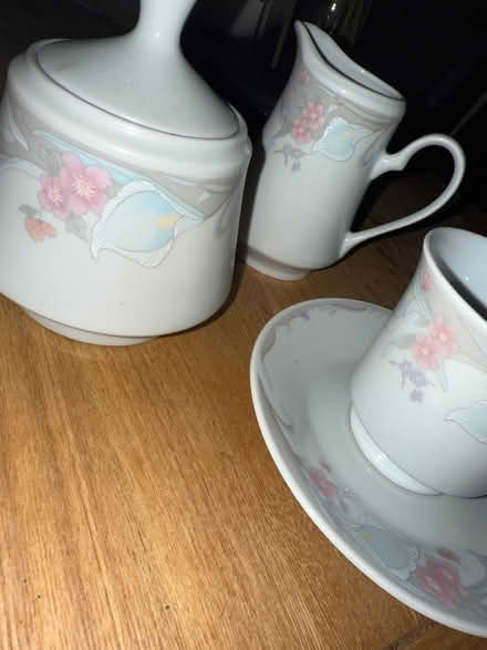 Photo of free Crockery set and other bits (Hanworth) #1