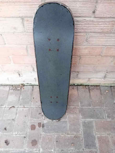 Photo of free Skateboard (FK9 Bridge of Allan) #2