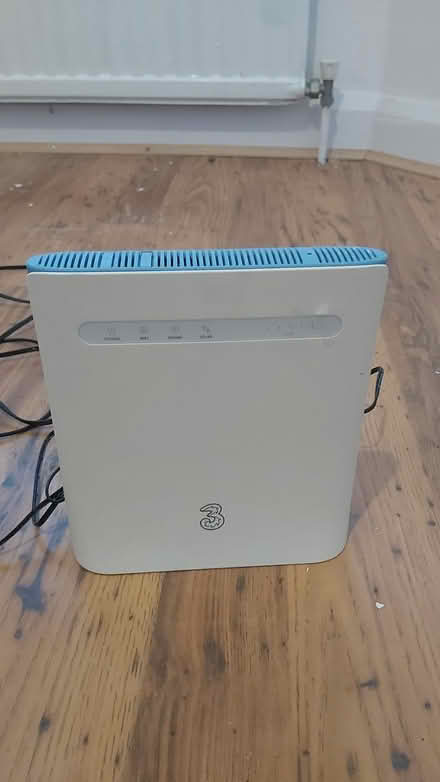 Photo of free 3G ZTE 4G Wireless router (Dallow LU1) #1