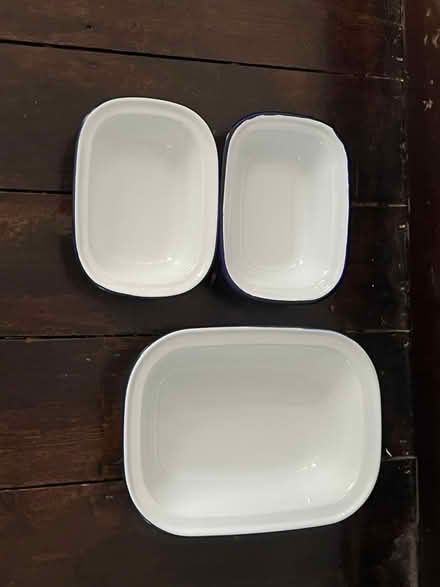Photo of free Enamel oven trays (Watford WD24) #2
