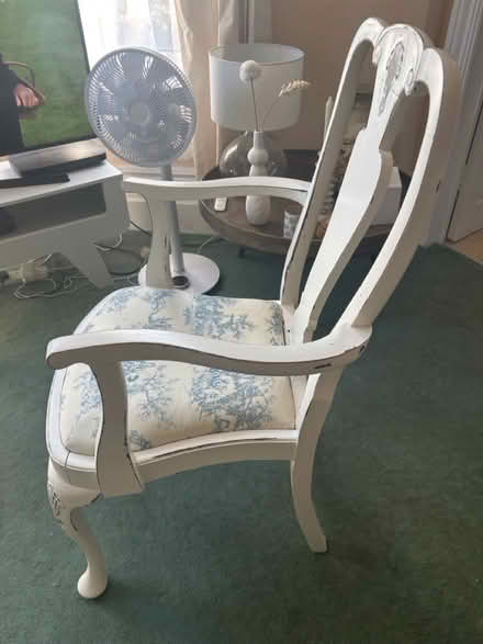 Photo of free White wood chair (CT20) #2