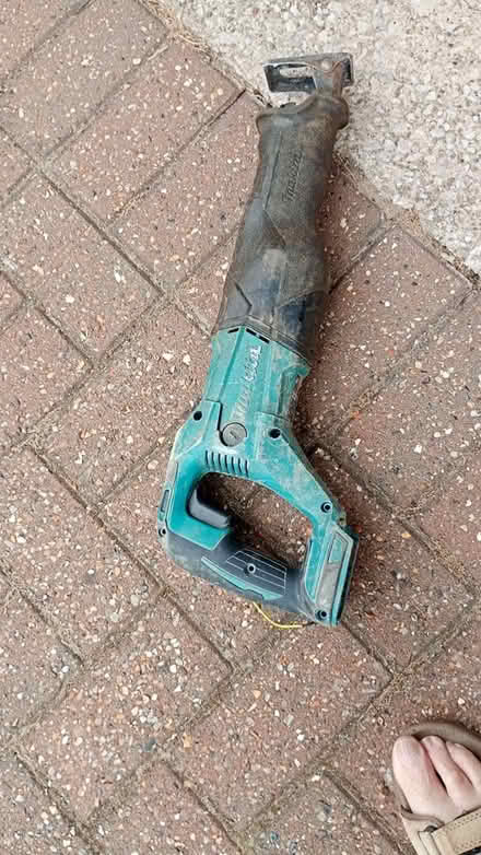 Photo of free Makita reciprocating saw (L25) #1