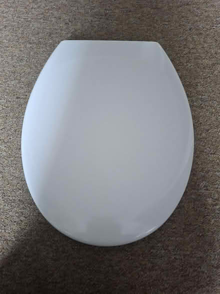 Photo of free Toilet seat (Briarhill) #1