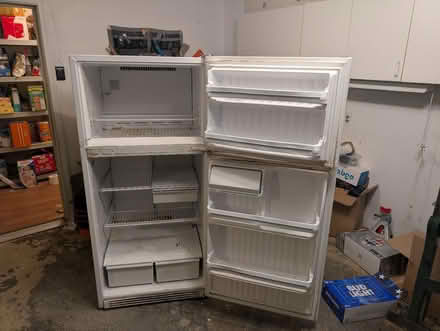 Photo of free Working fridge, needs cleaning (Poughquag) #1