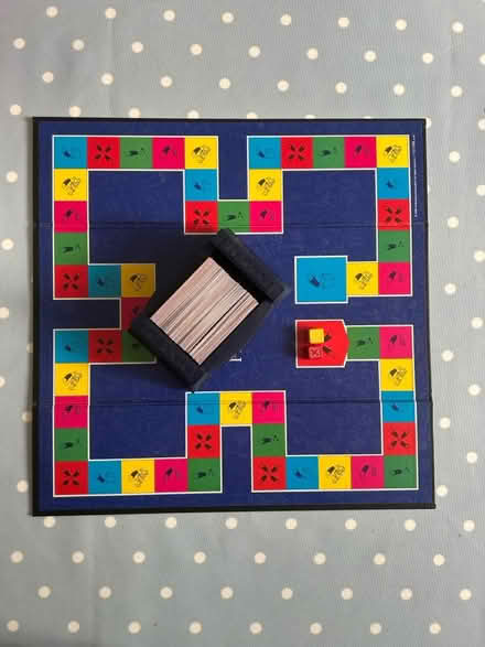 Photo of free Pictionary board game (TW2 whitton) #2