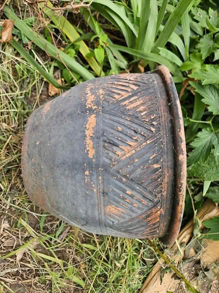 Photo of free patterned terra cotta plant pot (Roxbury) #1