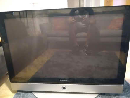 Photo of free Samsung plasma tv (Goldsworth Park GU21) #1