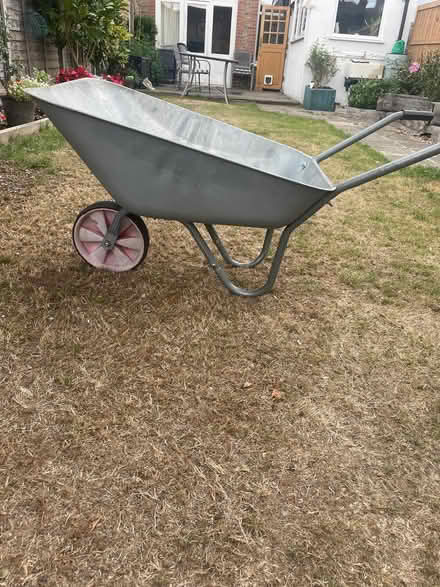 Photo of free Wheelbarrow (Winchmore Hill N21) #1