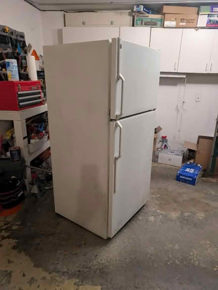 Photo of free Working fridge, needs cleaning (Poughquag) #3