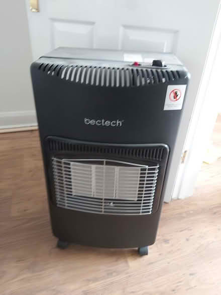 Photo of free Gas Heater Portable With Wheels (Dallow LU1) #1