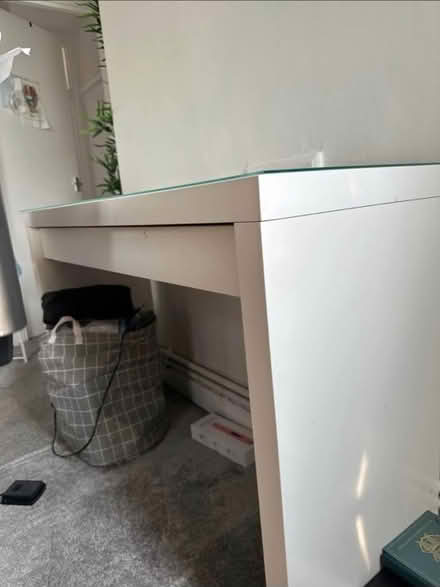 Photo of free MALM Dressing table with mirror (Location 1 SE1) #2