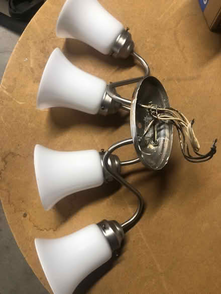 Photo of free Light fixture (Downtown/Old Town) #1
