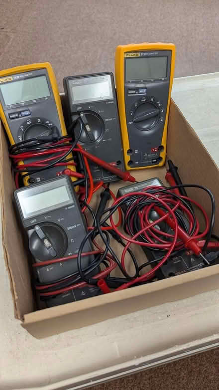 Photo of free five Fluke DMMs (Near Slack and Merivale) #1
