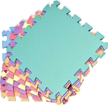 Photo of foam jigsaw mats (Henley in Arden B95) #1