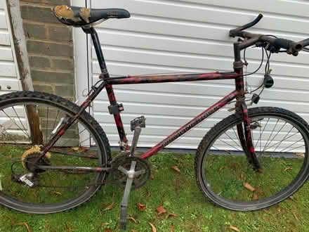 Photo of free Vintage steel diamondbacks bike (Crouch End N8) #3