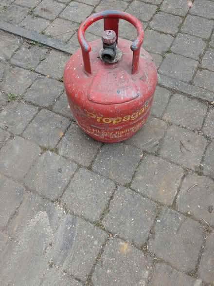 Photo of free Propane gas cylinder (Kingswood) #2
