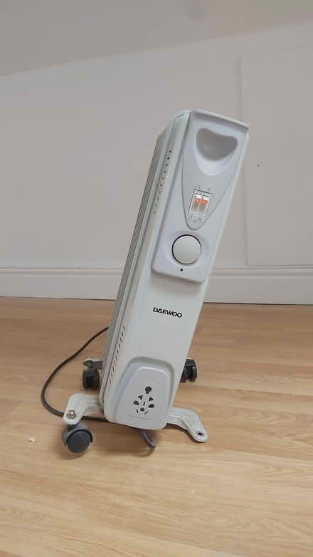Photo of free Oil Filled Electric heater working (Dallow LU1) #4