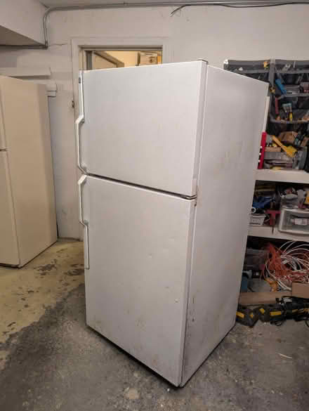 Photo of free Working fridge, needs cleaning (Poughquag) #2