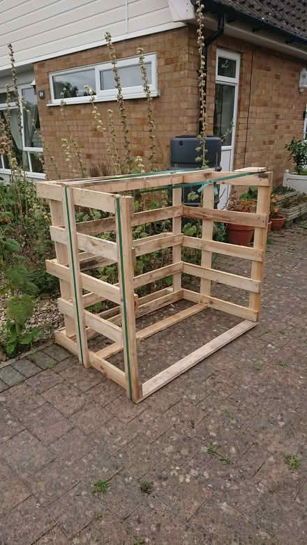 Photo of free pallet crate (Brooke NR15) #1