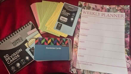 Photo of free Revision cards and weekly planner (Round Green LU2) #1