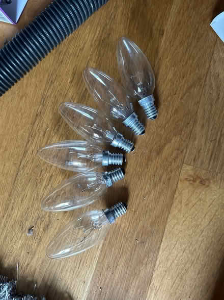 Photo of free 40w screw bulbs x 6 (Hayling Island PO11) #1