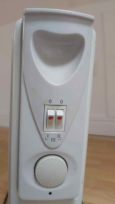 Photo of free Oil Filled Electric heater working (Dallow LU1) #2