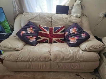 Photo of free Cream Leather settee with armchair (Greenstead CO4) #1