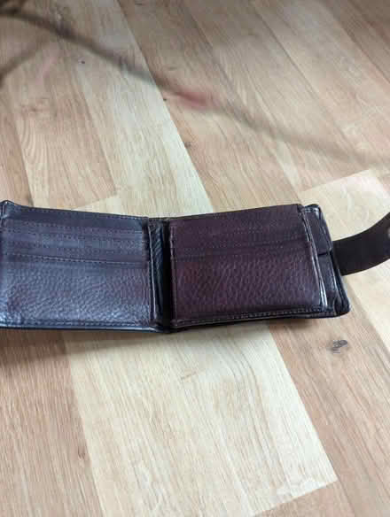 Photo of free Mens Wallet (Enfield EN1) #3