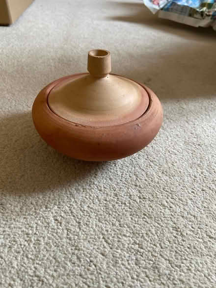 Photo of free Little ceramic pot (Barnes) #1