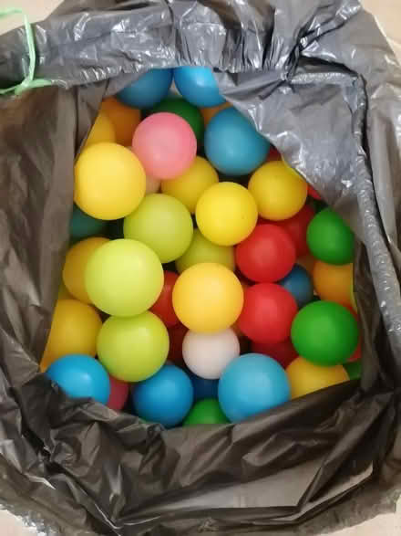 Photo of free Toddler ball pit and balls (Wokingham RG41) #2