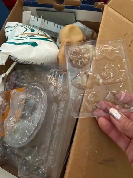 Photo of free Model making craft kit plaster of Paris mould making kit (GU14) #2