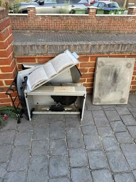 Photo of free Old extractor hood, gas hob (Abbey Wood SE2) #1
