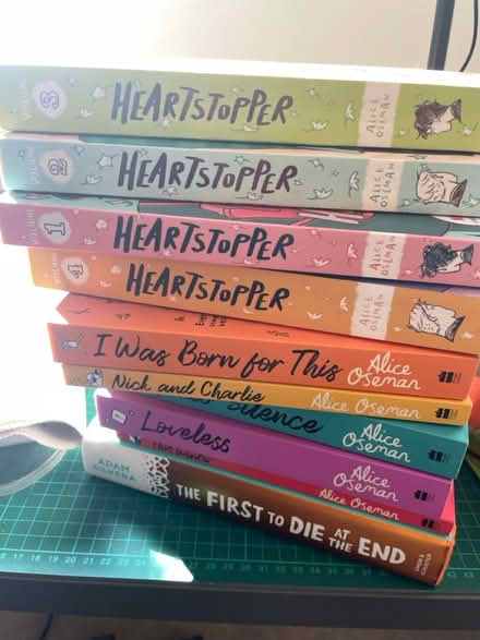 Photo of free Heartstopper and other (Dunton green tn14 5GG) #1
