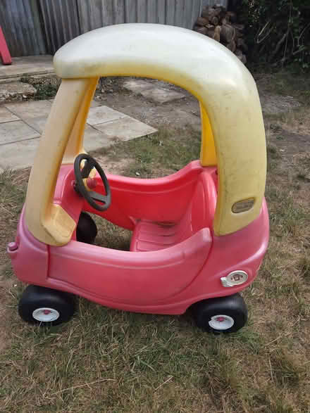 Photo of free Little tikes car (Holmer Green HP15) #2