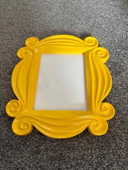 Photo of free Friends photo frame (St Albans AL4) #1