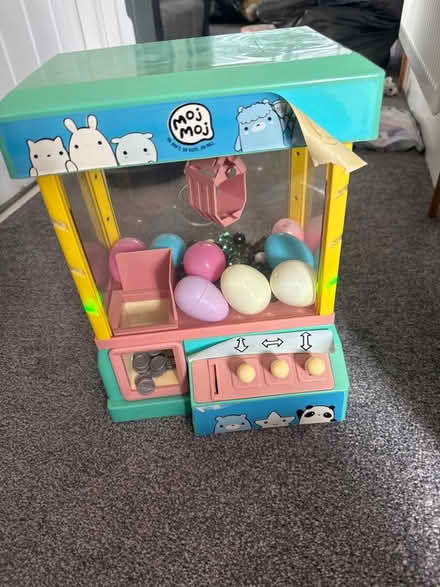 Photo of free Moj moj claw machine (St Albans AL4) #1