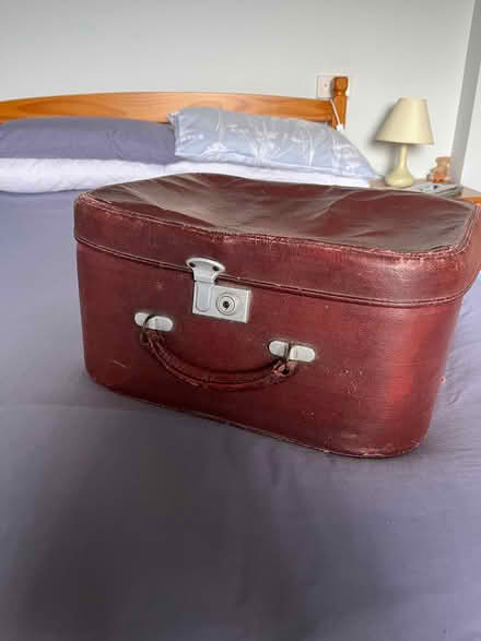 Photo of free Vintage small suitcase (Knighton LD7) #1