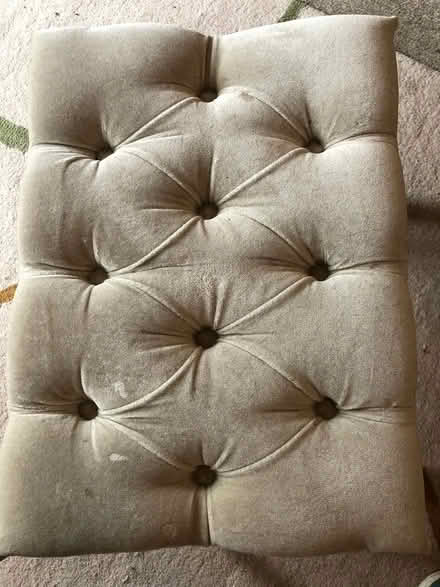 Photo of free Upholstered stool (HG2) #2