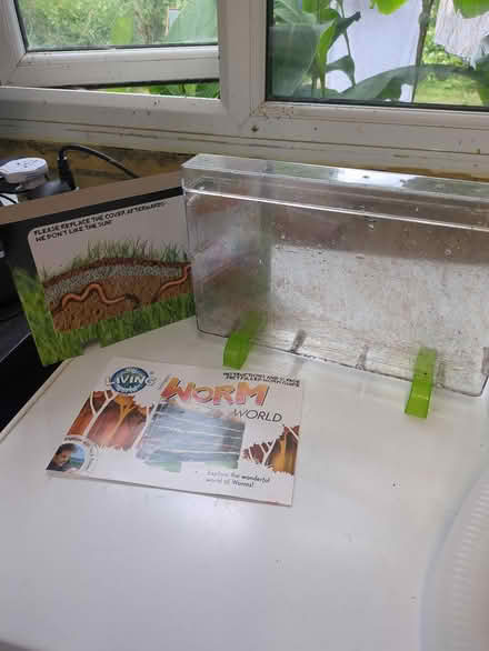 Photo of free Worm Terrarium/Habitat (Castlepoint BH8) #1