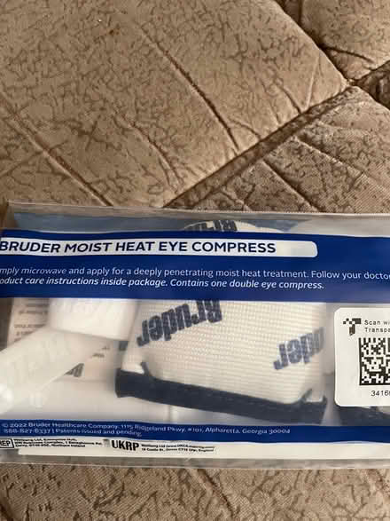 Photo of free Bruder Eye Compress (Milton (Thompson and Derry)) #3