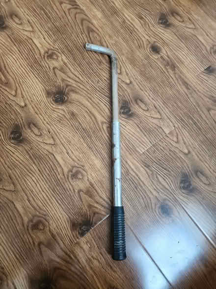 Photo of free Extendable wheel nut wench (Hounslow TW5) #2