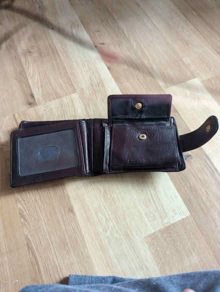 Photo of free Mens Wallet (Enfield EN1) #4