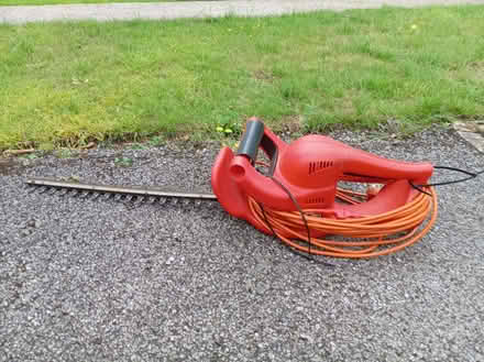Photo of free Electric Hedge Trimmer (Aylesford Common ME5) #1