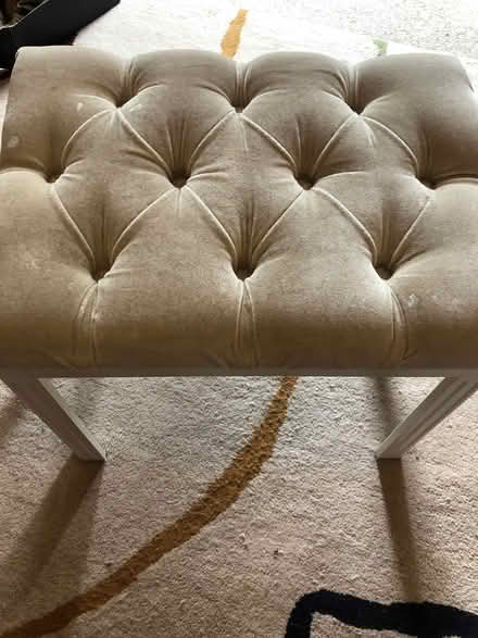 Photo of free Upholstered stool (HG2) #1