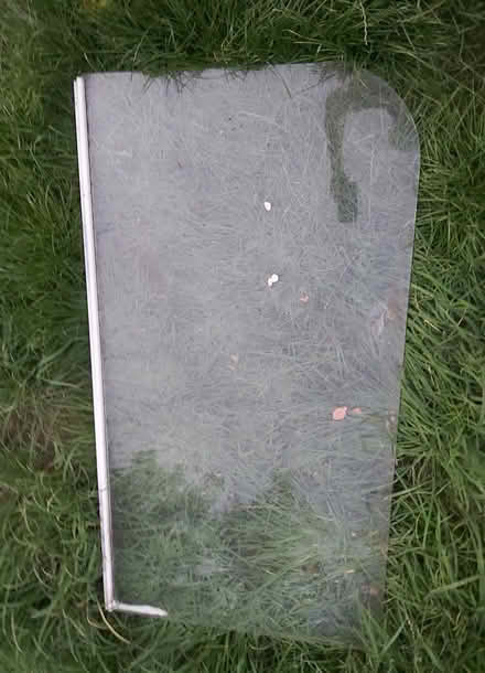 Photo of free Glass shower curtain (Dallow LU1) #2