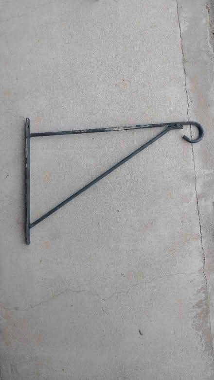 Photo of free Hanging basket hanger (Marple SK6) #1