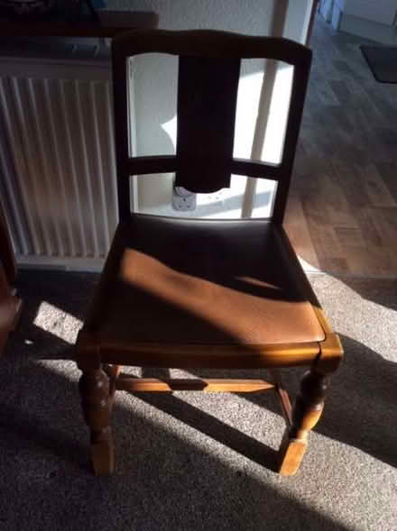 Photo of free Table and chairs (Buxton Central SK17) #4